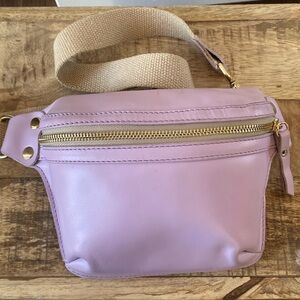 Lilac leather crossbody bag